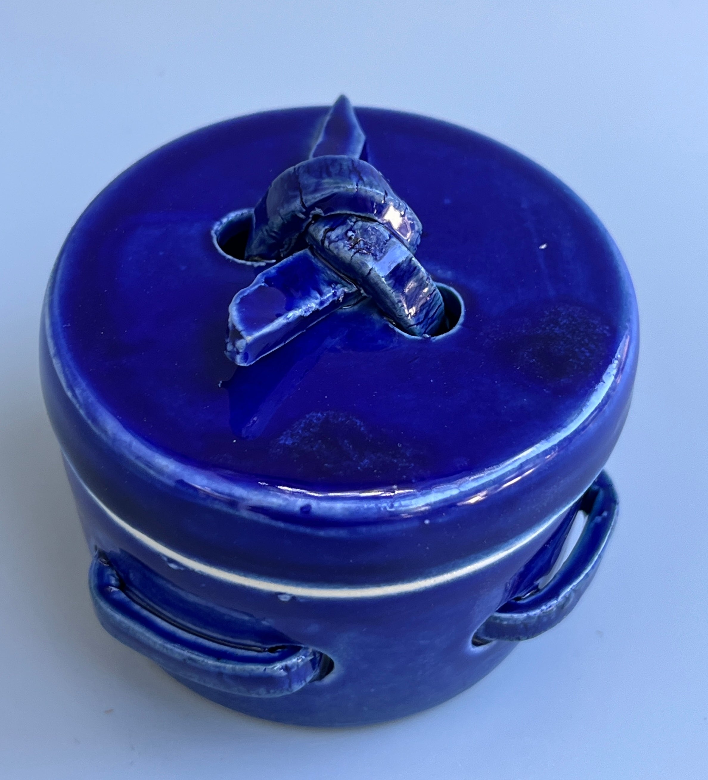 Lidded Blue Knot Dish by Katy Bradshaw David